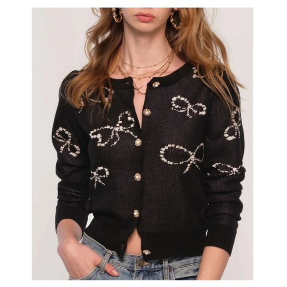 ❗️SOLD❗️NEW! Heartloom «Linden» cardigan 🎀 - Picture 3 of 6